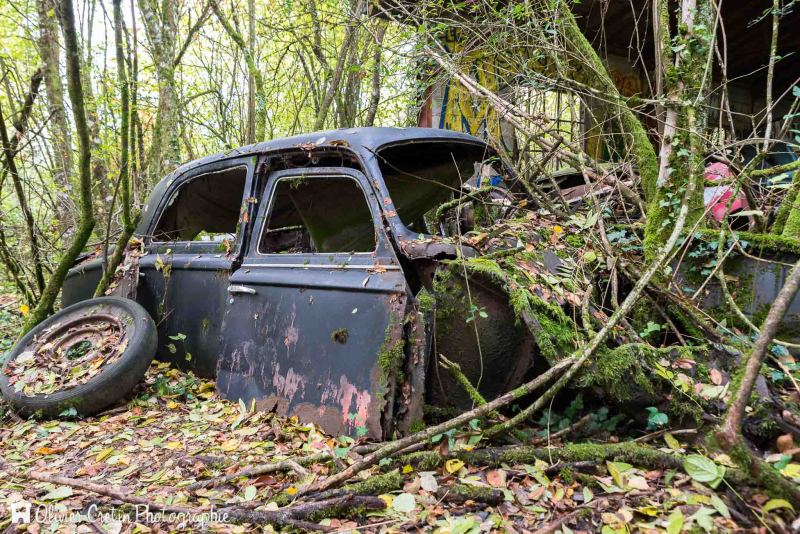 Cimetière de voitures de l'infirme - Elle fonctionne à l'huile de frêne