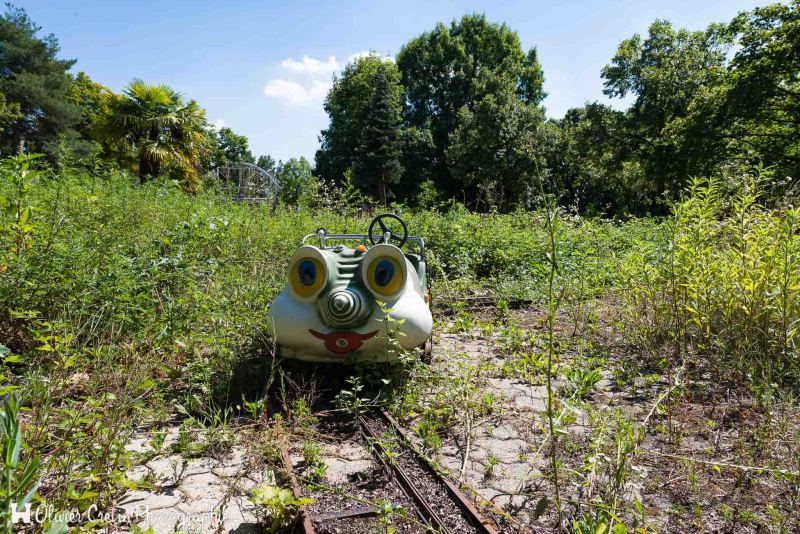 Parc d'attraction de la grenouille - Grenouillomobile