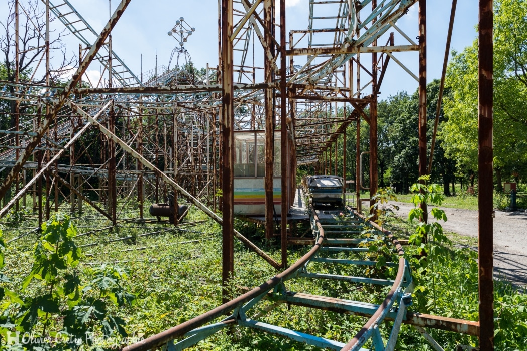 Parc d'attraction de la grenouille - Et là, à la sortie du virage