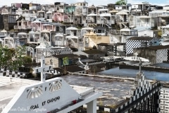 Guadeloupe - Le cimetière de Morne à l\'eau - Une petite partie d\'échecs, ça vous tente ?