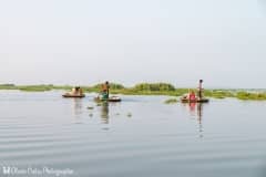 Inde - Kumarakom - Le ballet des pêcheurs sur le lac Vambanad