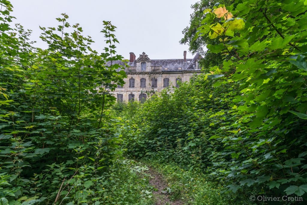 Chateau sécession - accès par le parc