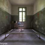 L&rsquo;Hôpital psychiatrique de l&rsquo;électrochoqueur (Manicomio di V)